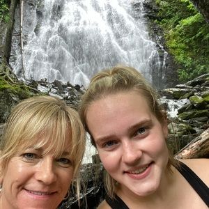 Meet your Posher, Sydney